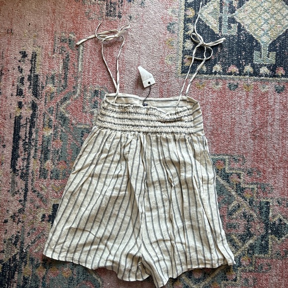 Miou Muse Linen Romper - Picture 3 of 3